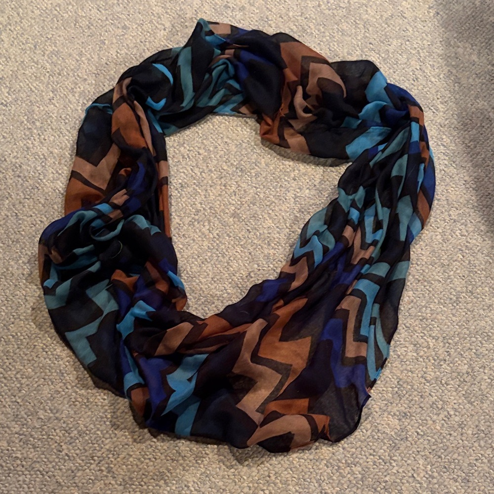 Chic Multicolor Infinity Scarf